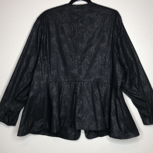 Lane Bryant Blazer Snakeskin Print Peplum - Picture 7 of 16